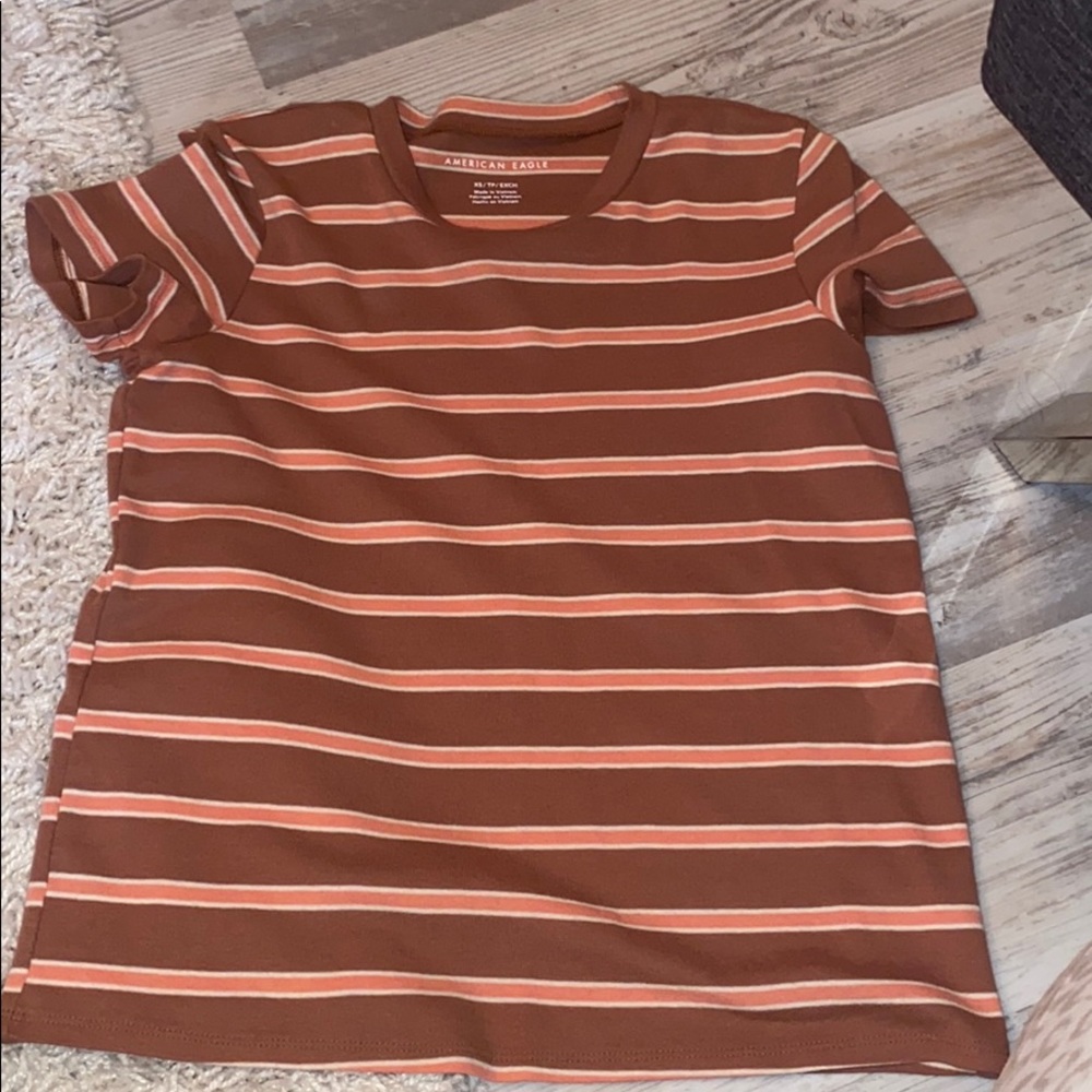 American Eagle tee
